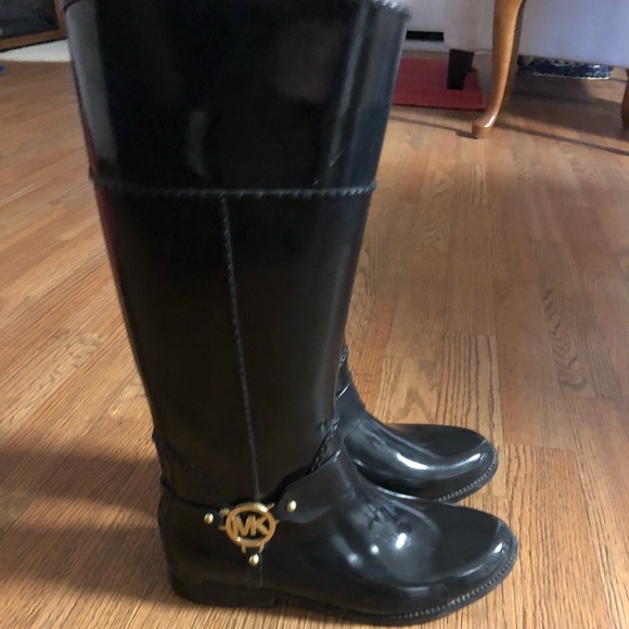 Authentic Michael Kors rain boots - Picture 1 of 4